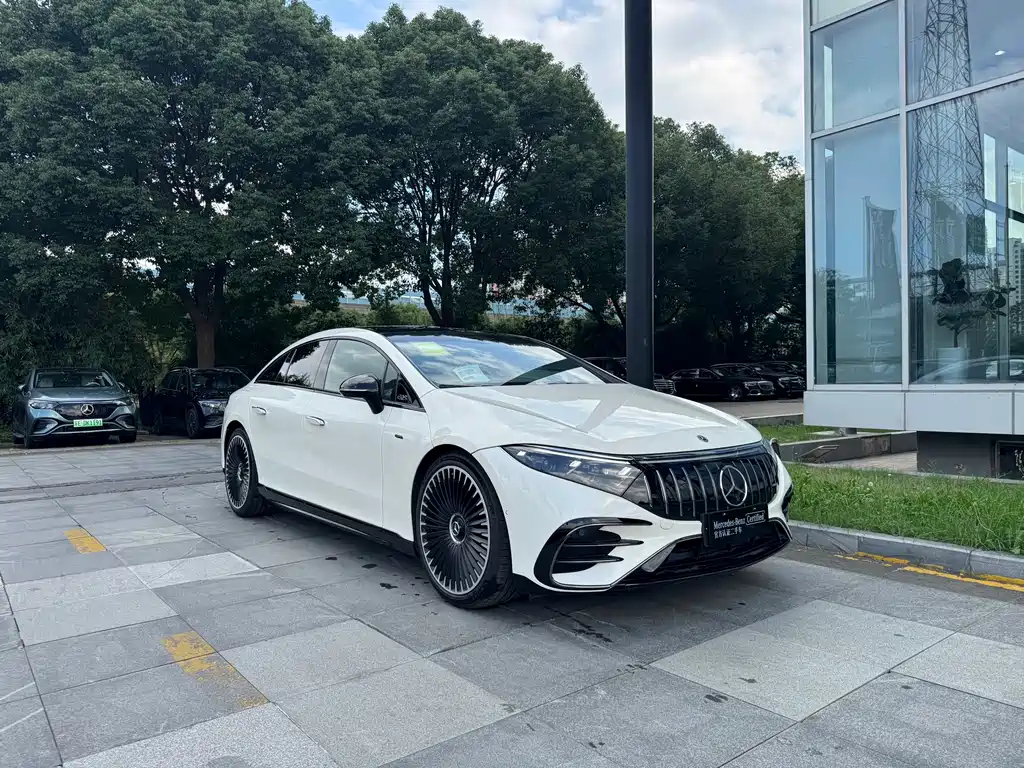 MERCEDES-BENZ EQS AMG