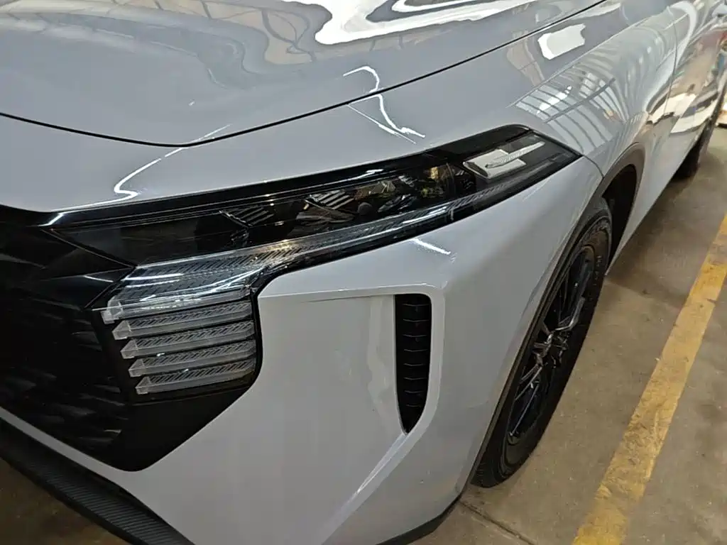 Venucia V — миниатюра 24