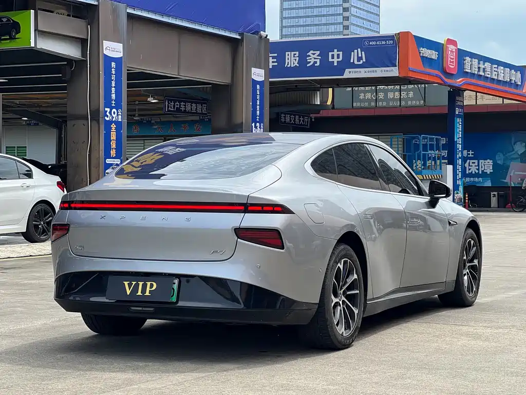XPeng P7 — миниатюра 14