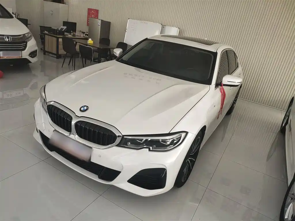 BMW 3 Series 2021