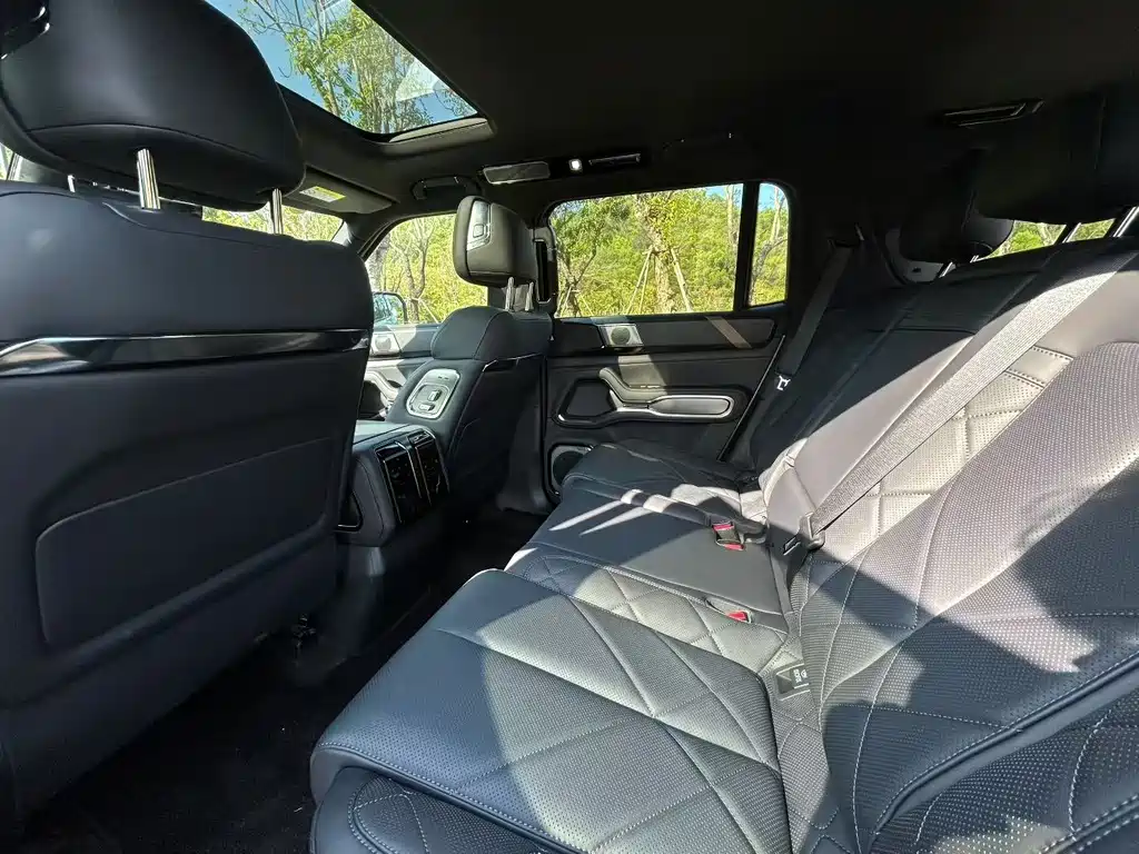 FANG CHENG BAO LEOPARD 8