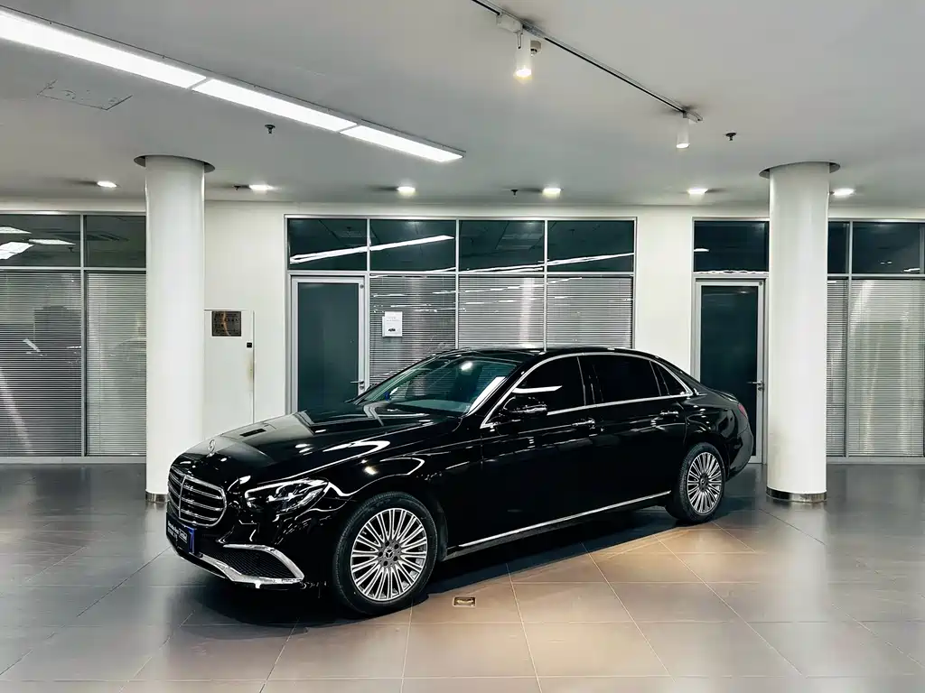 Mercedes-Benz E-Class 2023