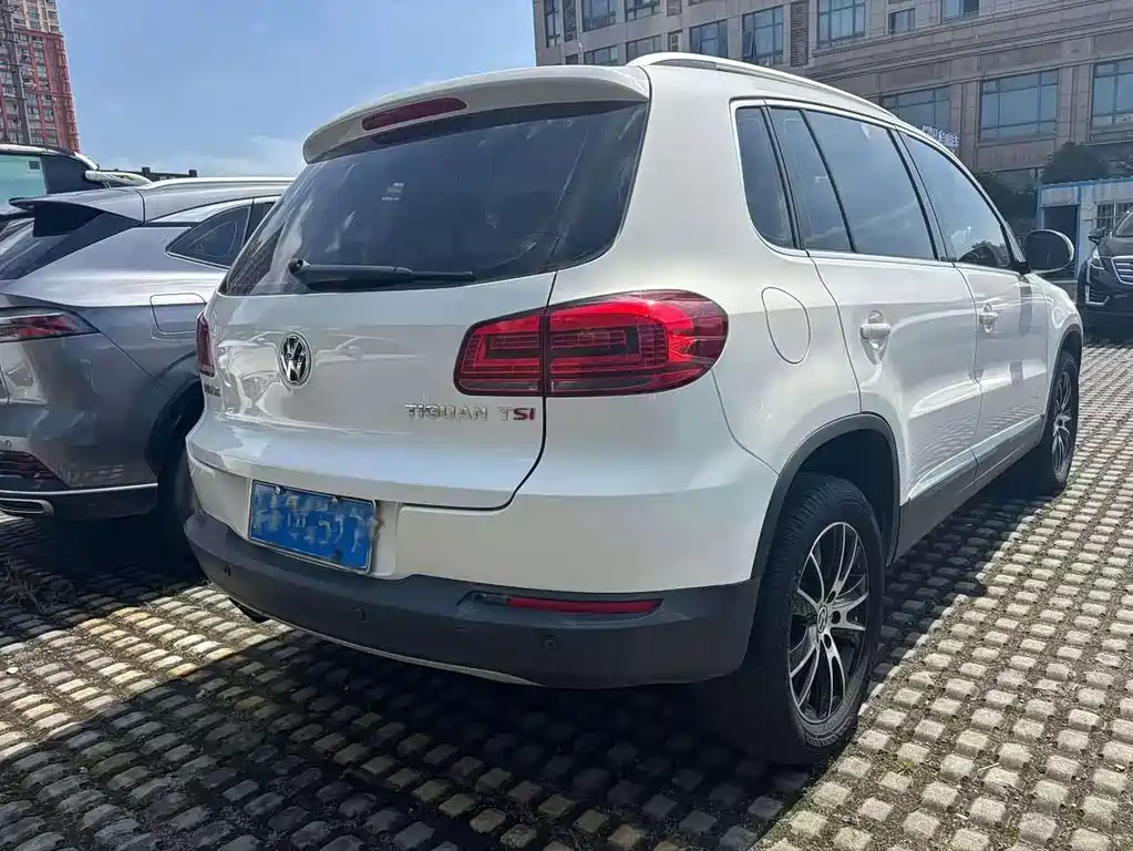 Volkswagen Tiguan — миниатюра 7