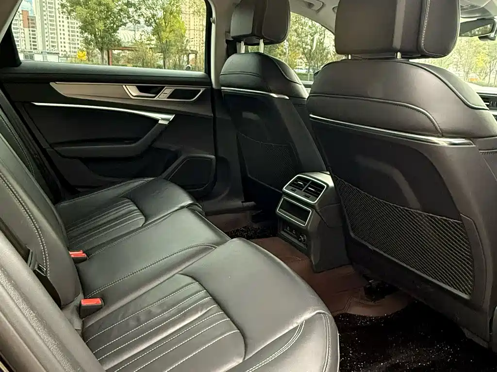Audi A6L — миниатюра 7