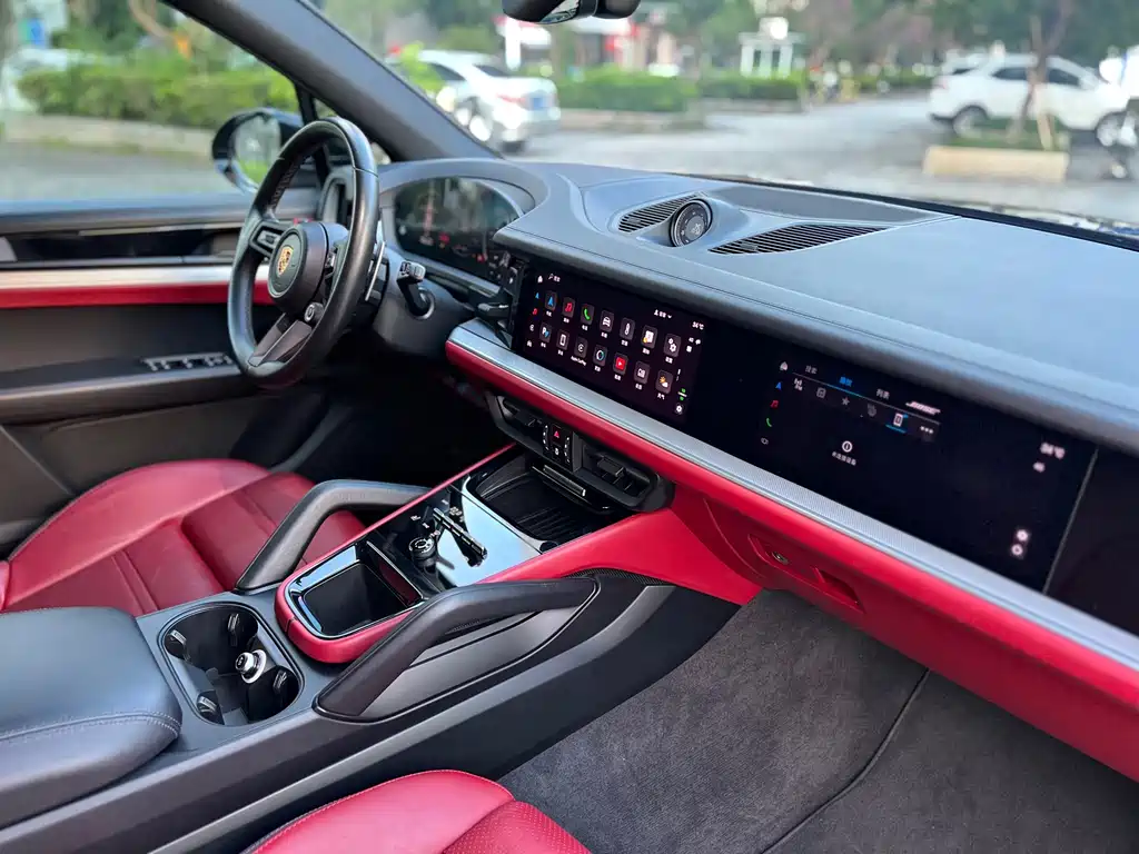 Porsche Cayenne — миниатюра 19