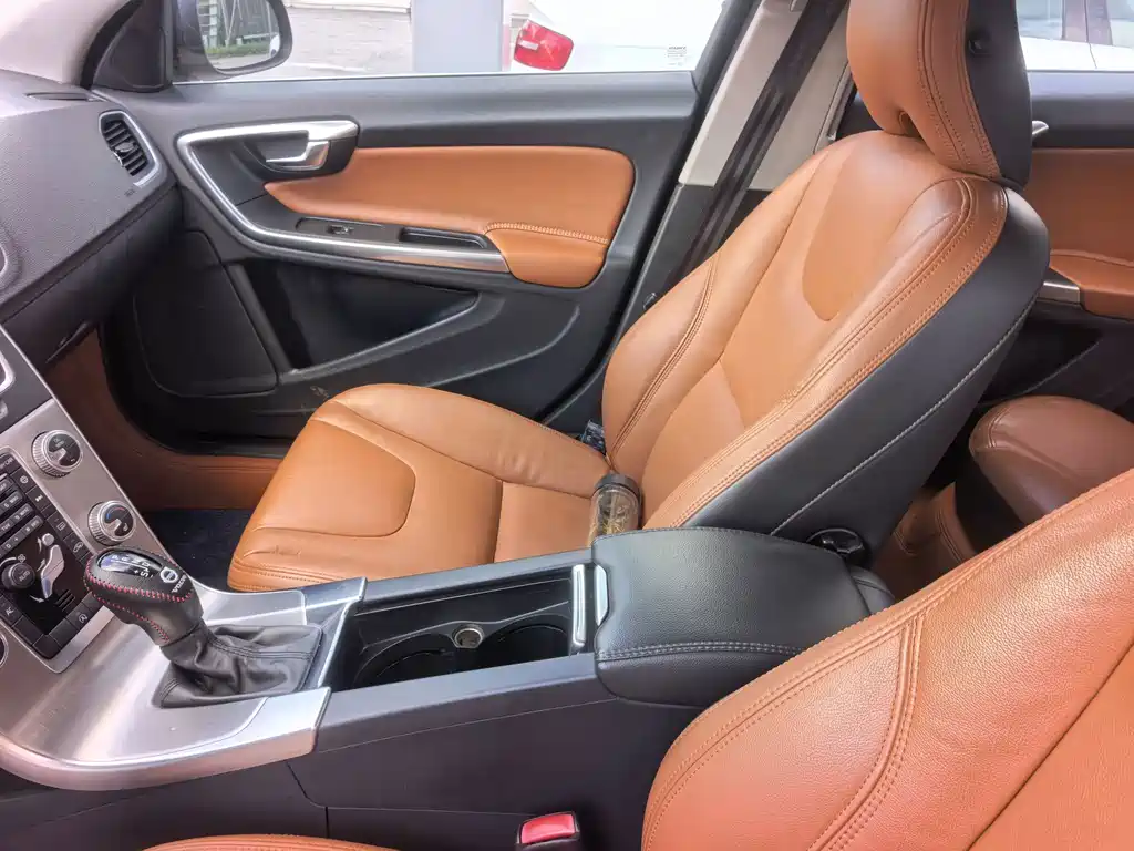 Volvo S60 — миниатюра 21