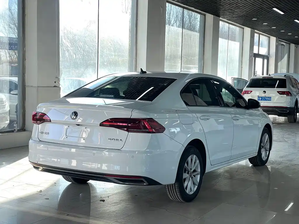 Volkswagen Bora — миниатюра 6