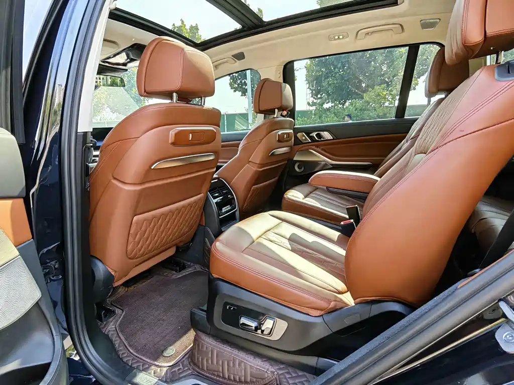 BMW X7 — миниатюра 6
