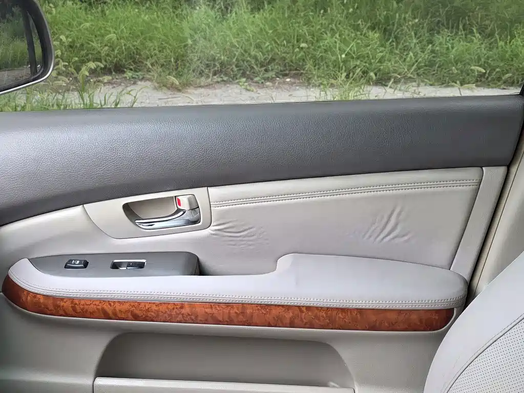 Lexus RX Classic — миниатюра 13