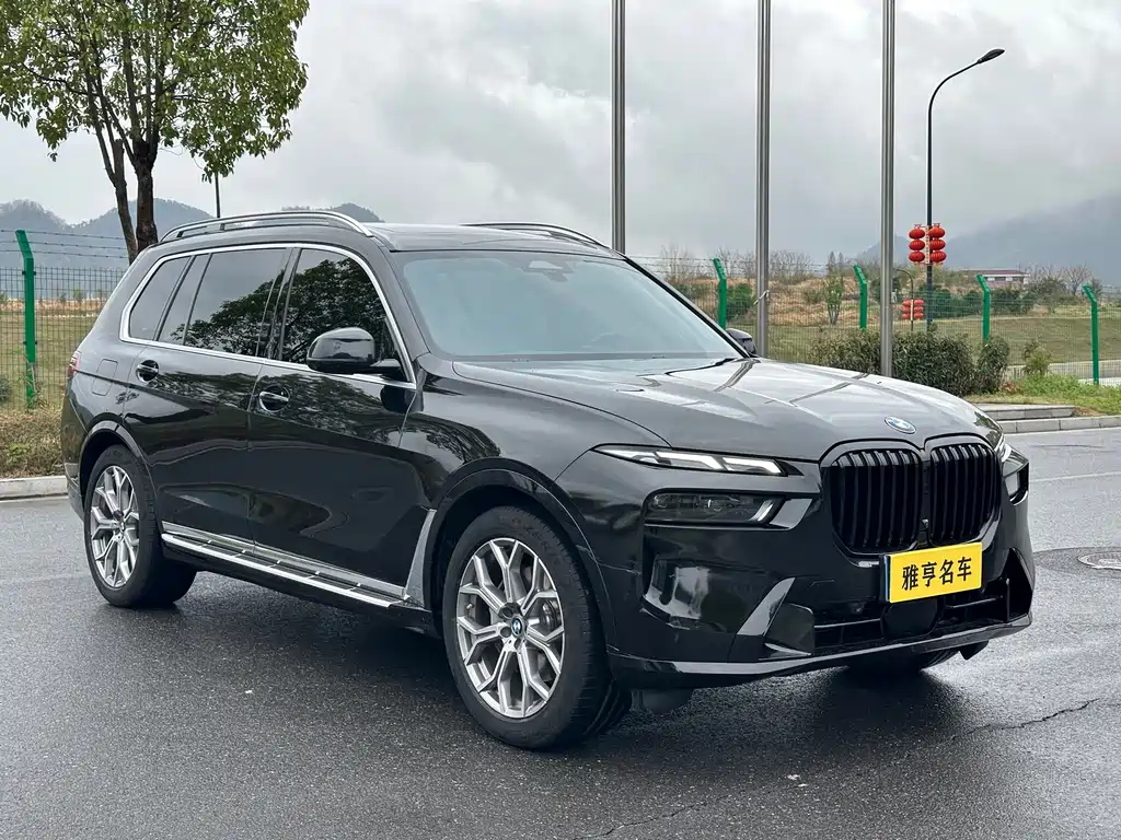 BMW X7 2023 xDrive40i Lead Luxury