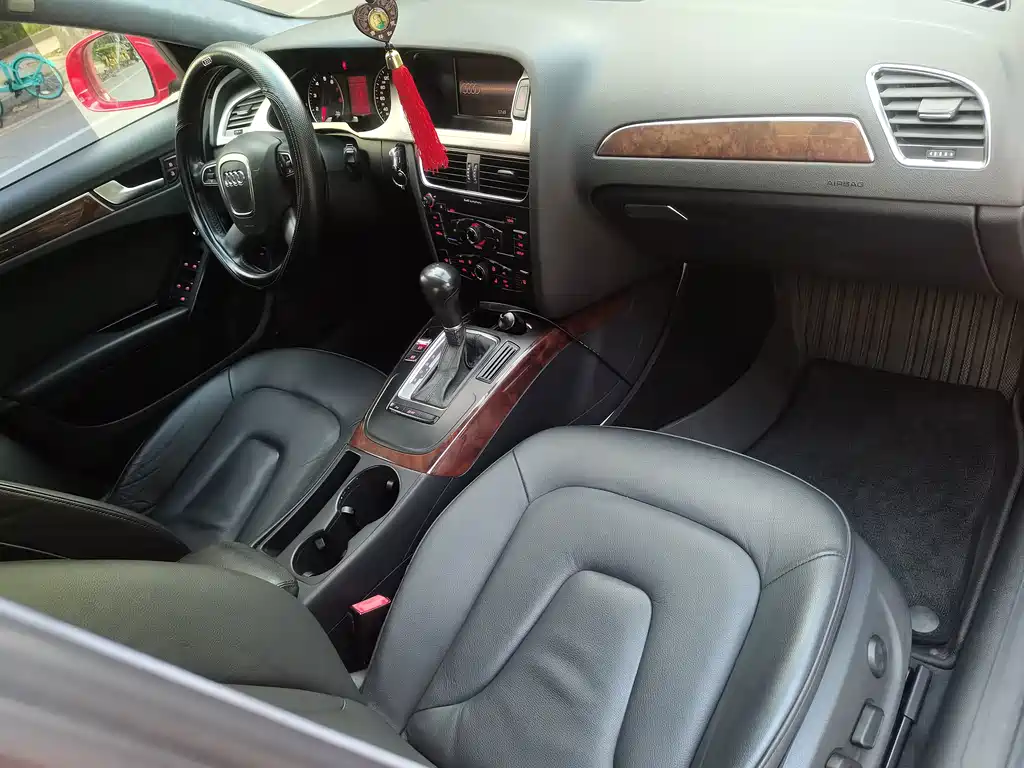 Audi A4L — миниатюра 19