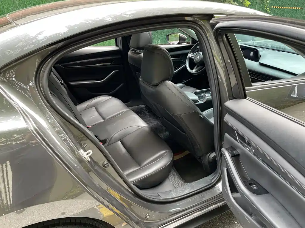 Mazda 3 Axela — миниатюра 15
