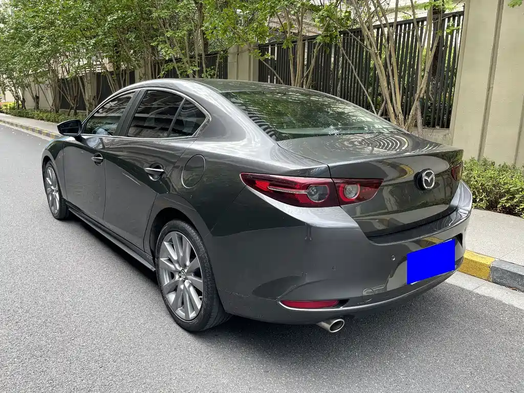 Mazda 3 Axela — миниатюра 7
