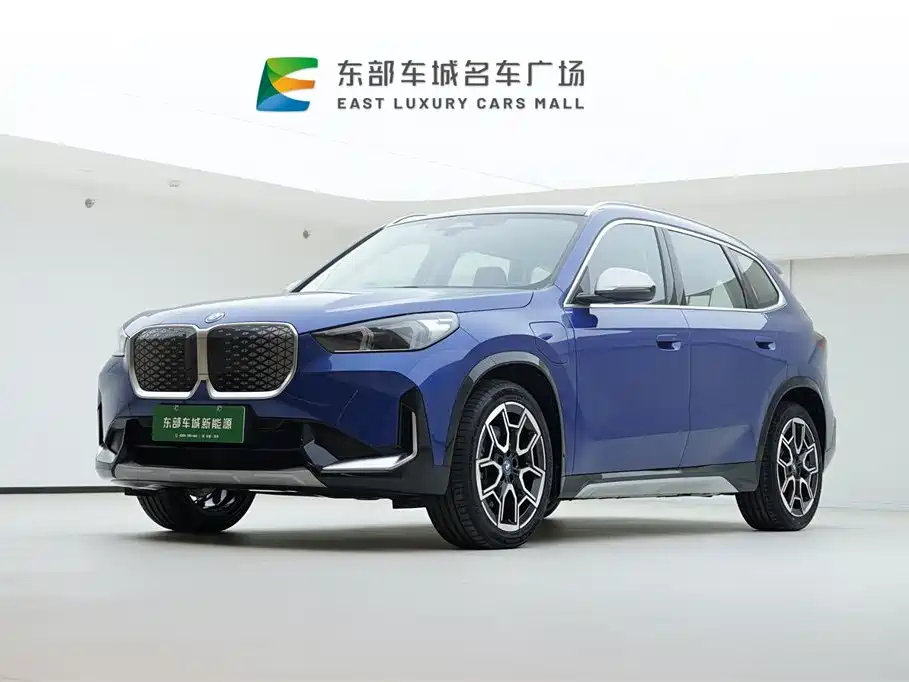 BMW iX1 2024