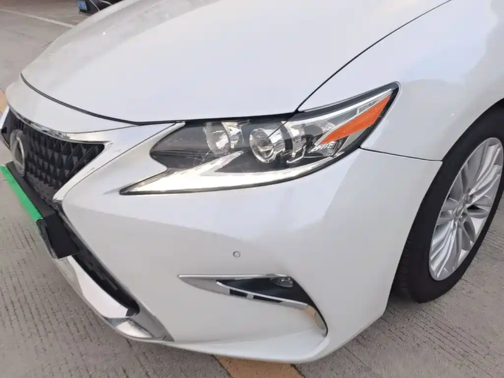 Lexus ES — миниатюра 24