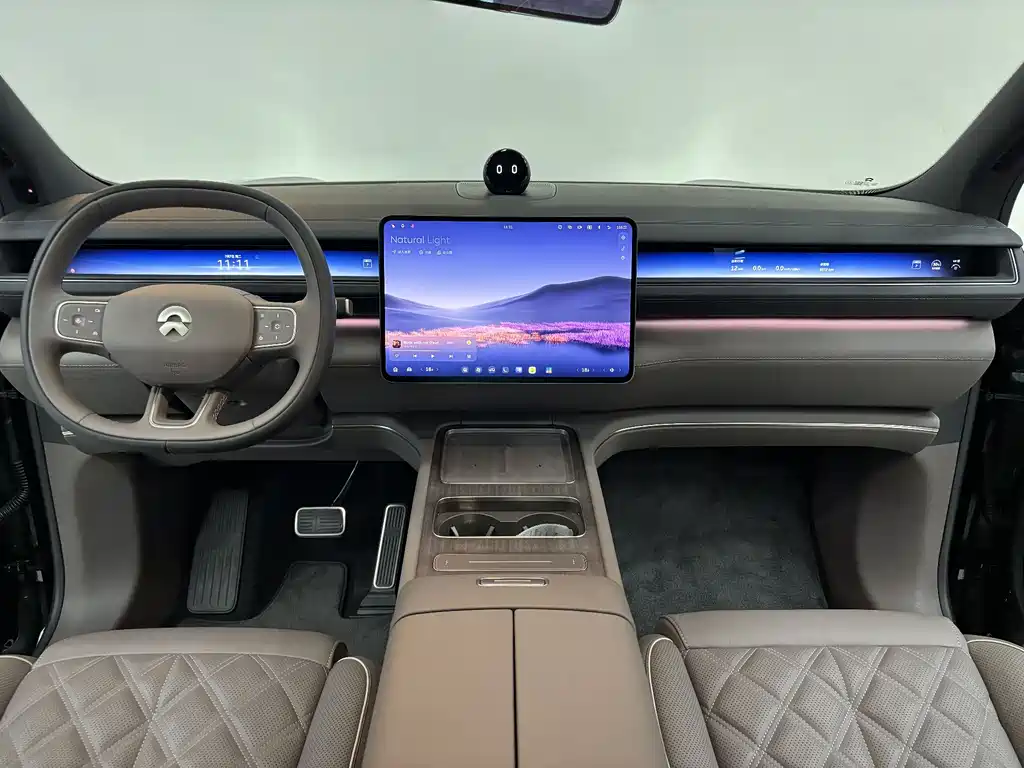 NIO ES8 2026 мест Executive