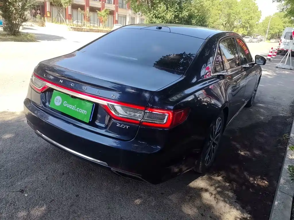 Lincoln Continental — миниатюра 7