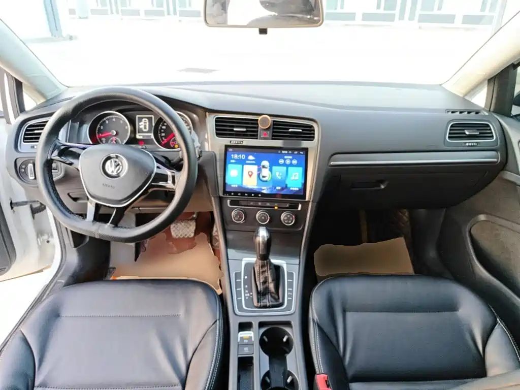 Volkswagen Golf — миниатюра 10