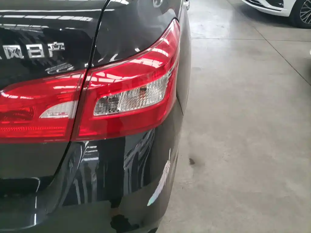 Nissan Sylphy — миниатюра 8