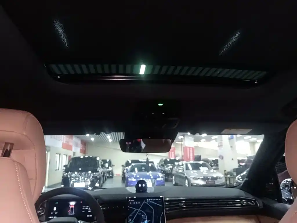 NIO ES6 — миниатюра 18