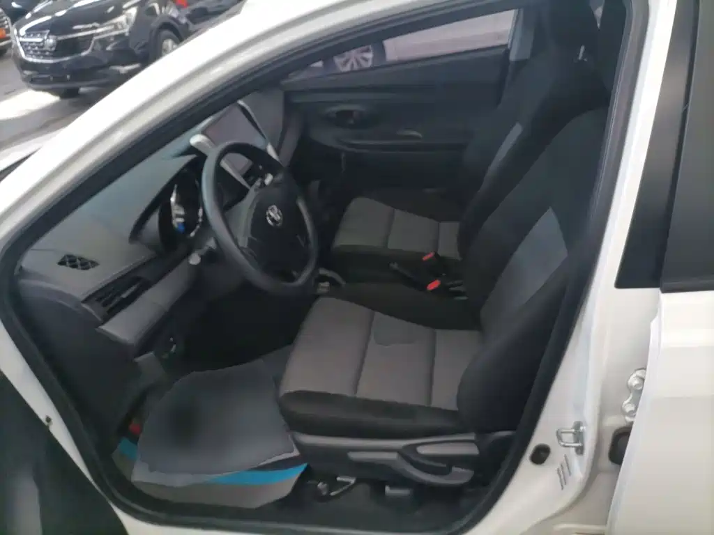 Toyota Vios FS — миниатюра 15