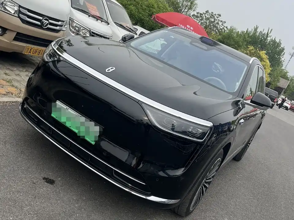 Aito 问界 AITO M8 2025