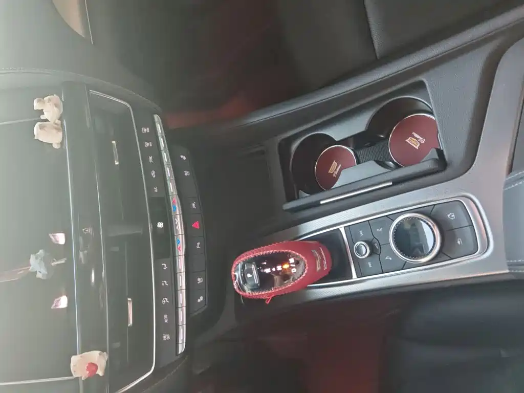 Cadillac CT5 — миниатюра 7