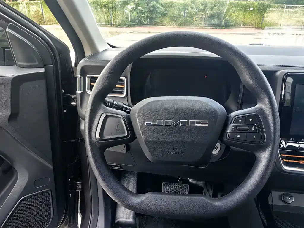 JMC Baodian — миниатюра 13