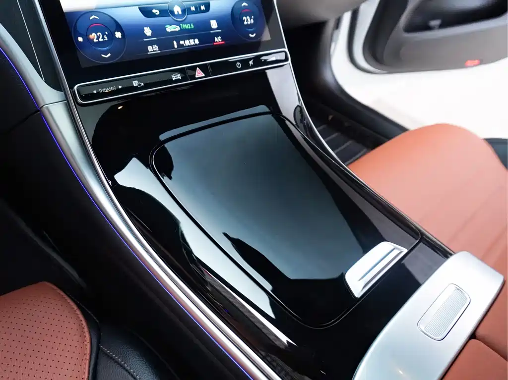 Mercedes-Benz C-Class — миниатюра 15