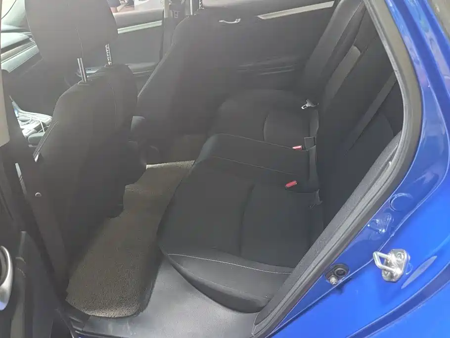 Honda Civic — миниатюра 10
