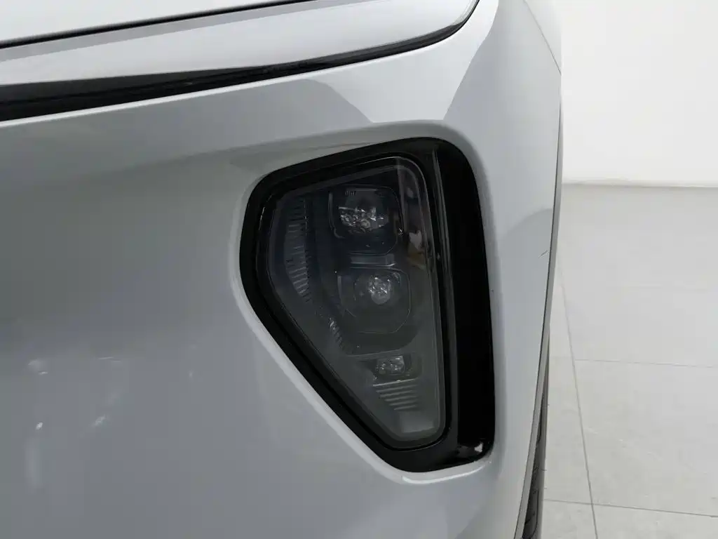 NIO ES6 — миниатюра 7