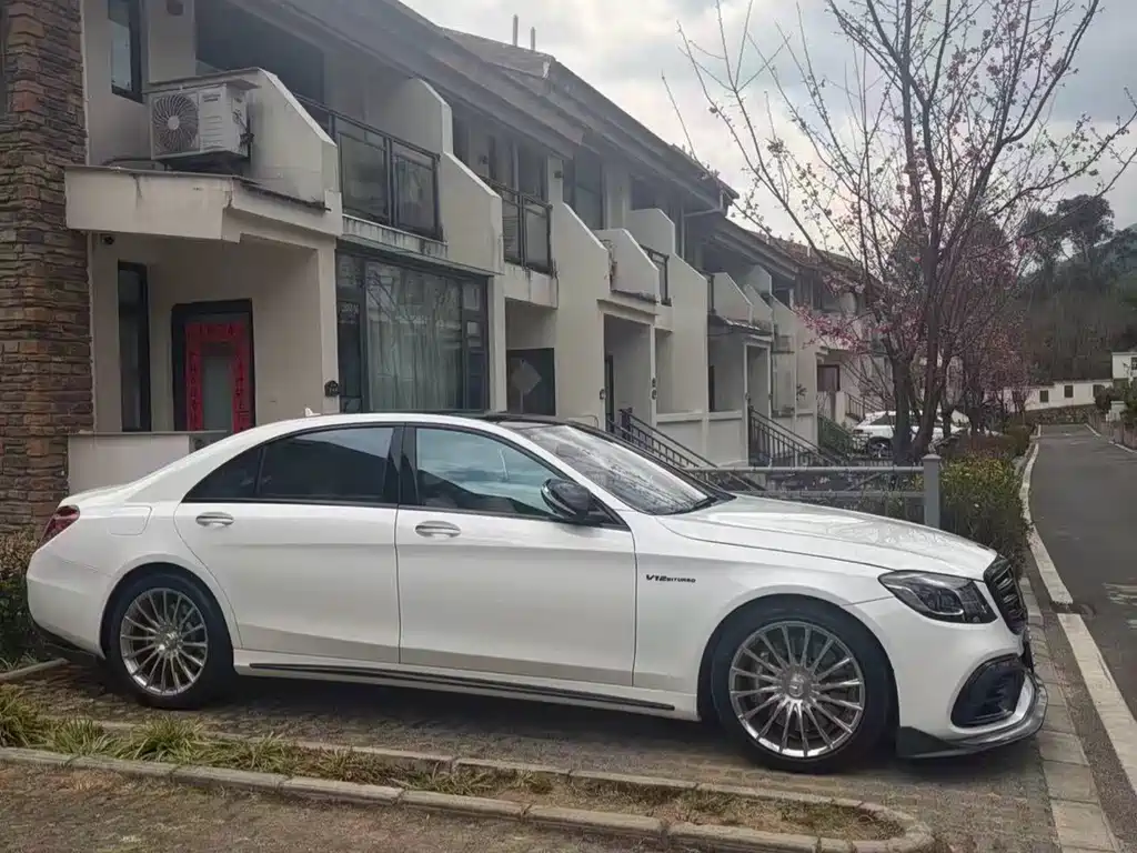MERCEDES-BENZ S CLASS AMG