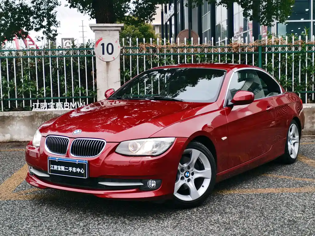 BMW 3 Series (Import) 2011