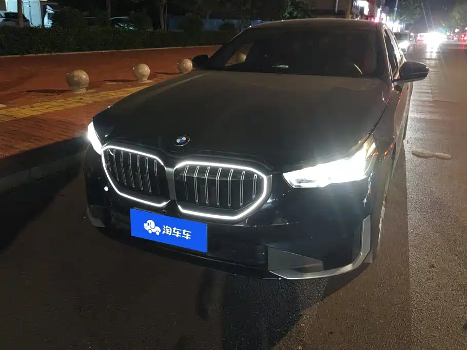 BMW 5 Series — миниатюра 2