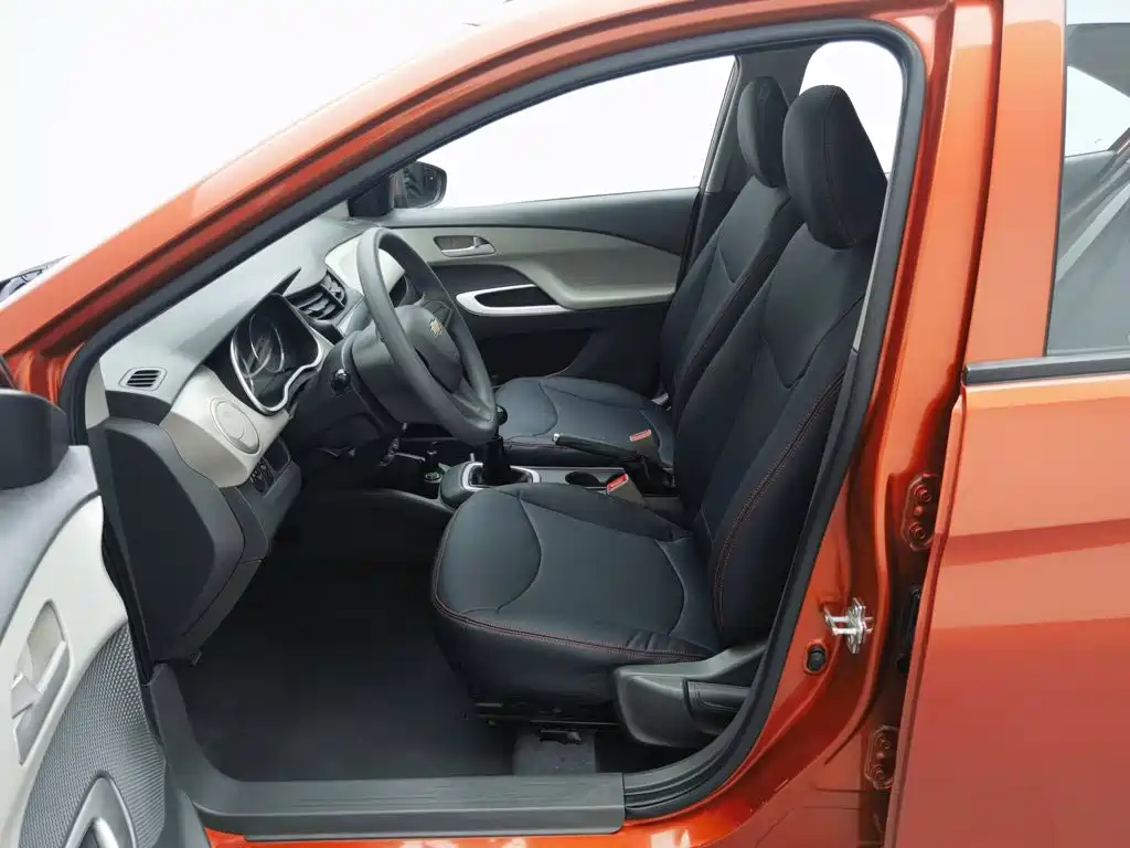 Chevrolet Sail — миниатюра 10