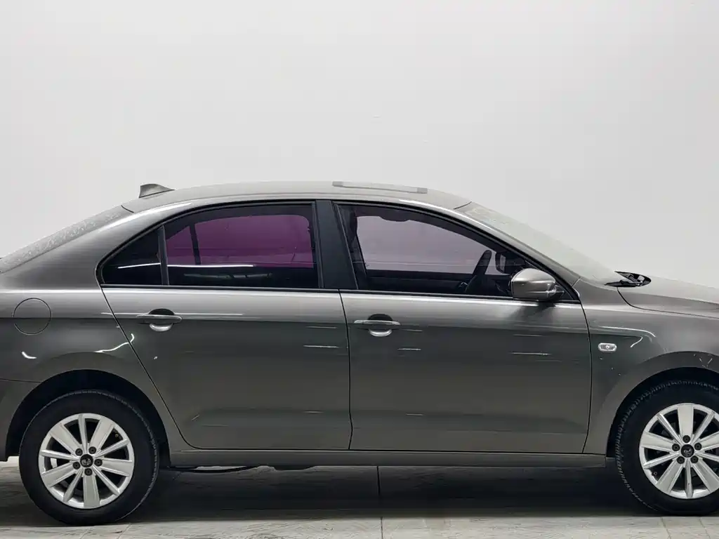 Volkswagen Jetta — миниатюра 8