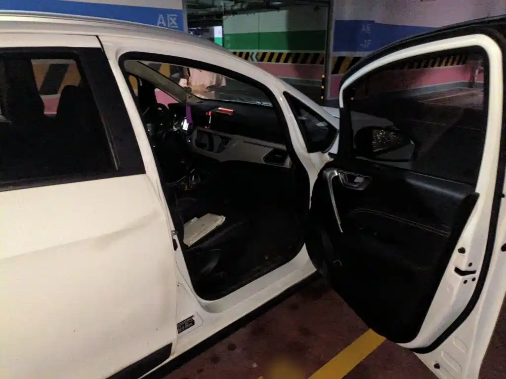 Geely Vision X3 — миниатюра 17