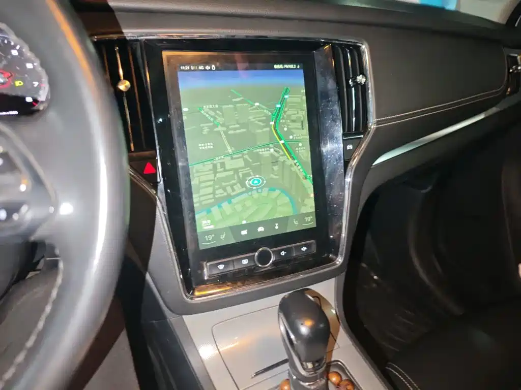 Roewe RX5 — миниатюра 9