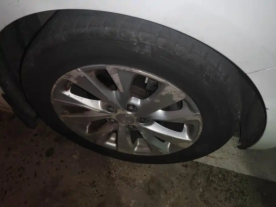 Buick Excelle — миниатюра 6