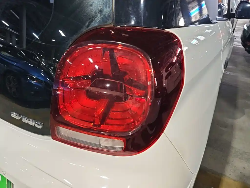 Roewe Clever — миниатюра 8