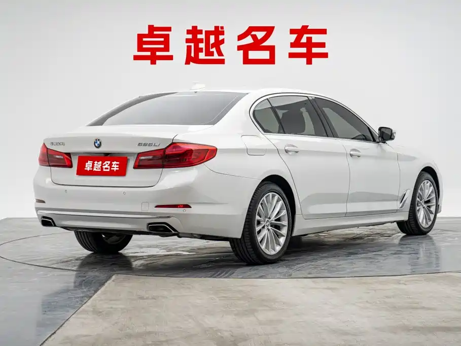 BMW 5 Series — миниатюра 2