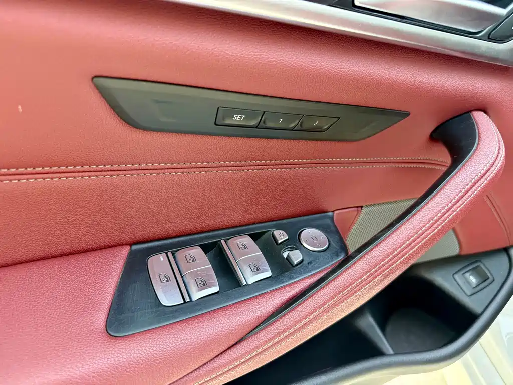 BMW 5 Series — миниатюра 22