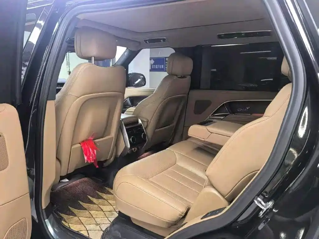 Land Rover Range Rover — миниатюра 3