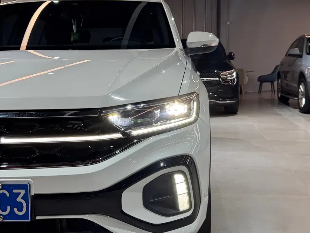 Volkswagen T-Roc — миниатюра 4