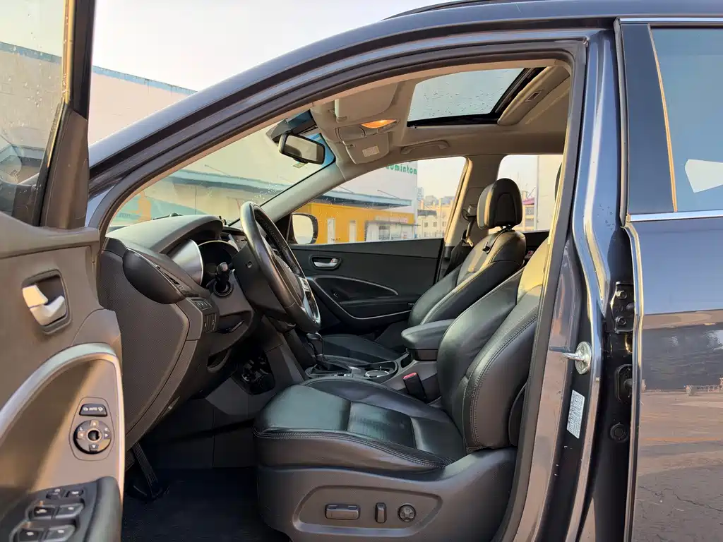 Hyundai Santa Fe — миниатюра 7