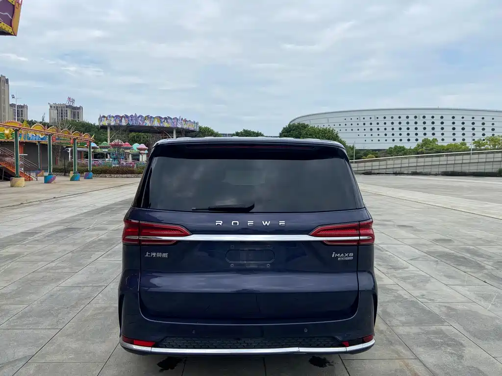 ROEWE IMAX8