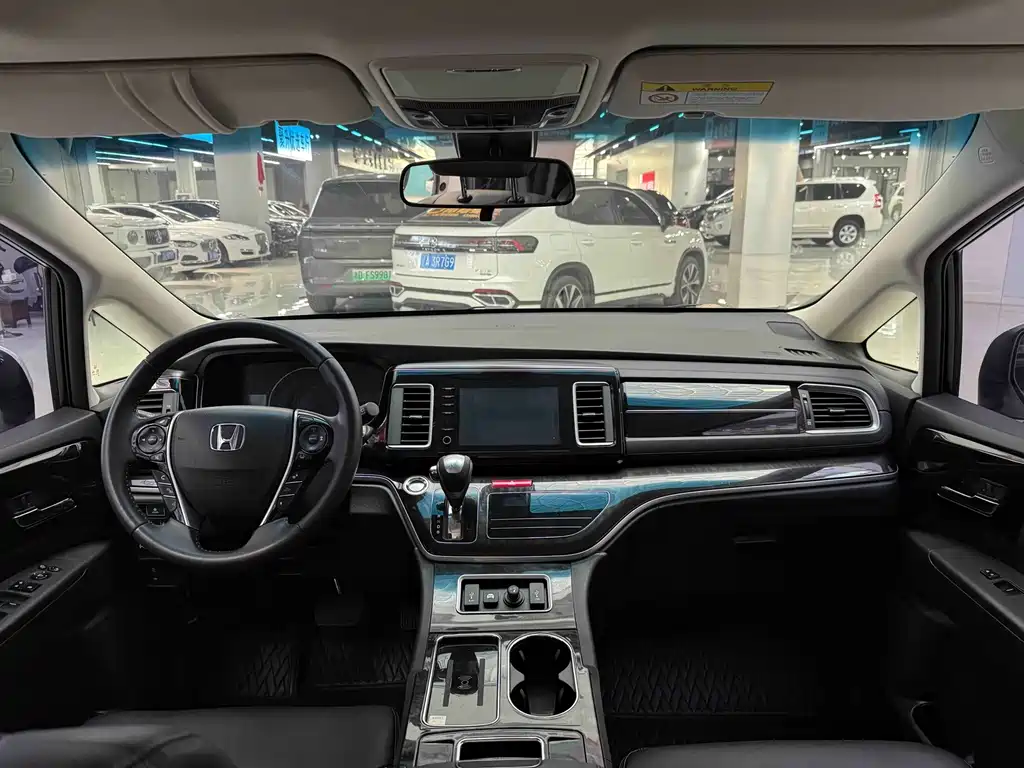 Honda Elysion — миниатюра 6