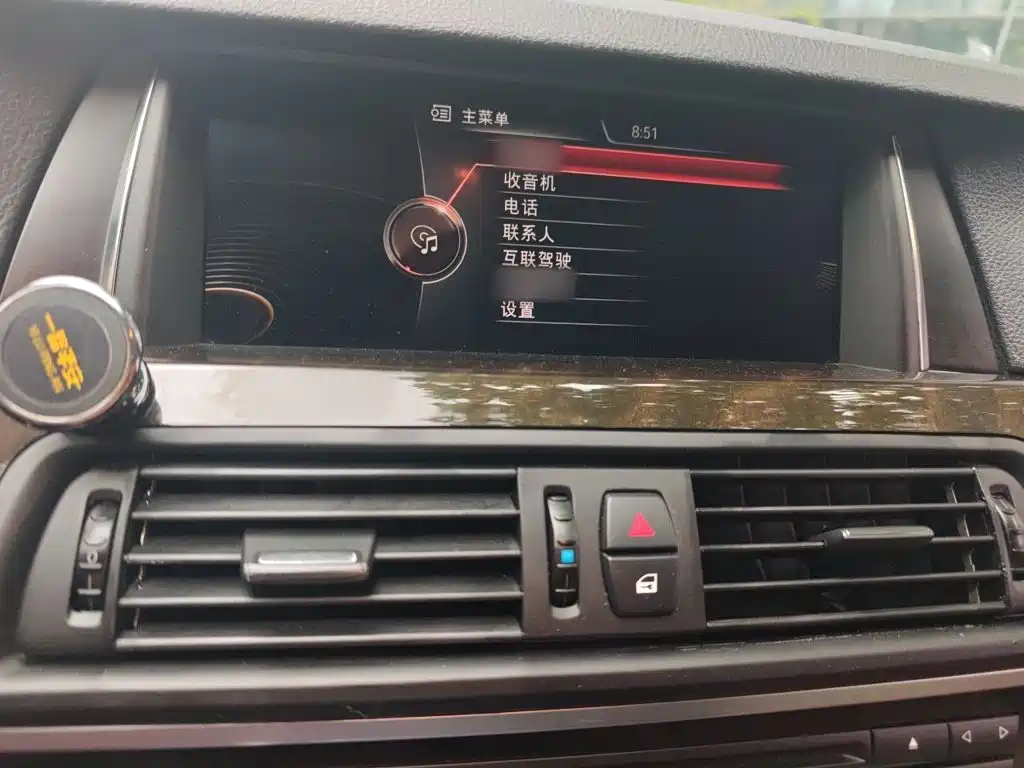 BMW 5 Series — миниатюра 6