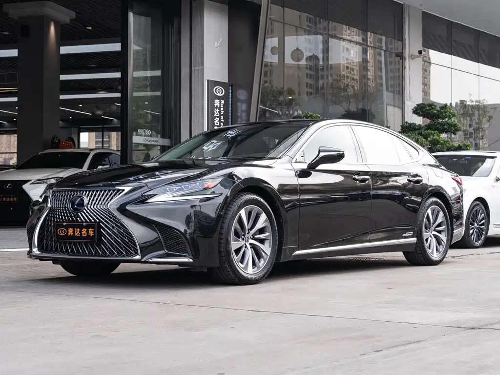 Lexus LS