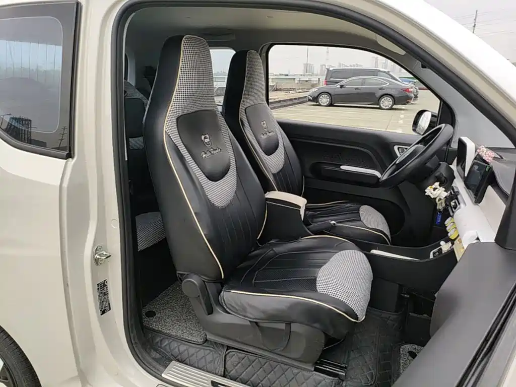Wuling MINIEV — миниатюра 24